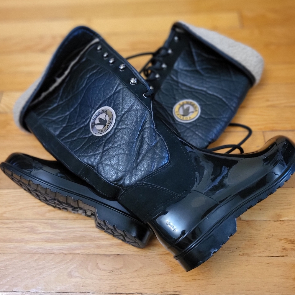 Santana Canada boots Size 7M